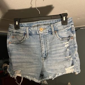 Women’s American Eagle shorts